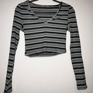 cropped long sleeve striped shirt green
